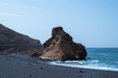 Lanzarote 'deki Charco Verde plajı, İspanya' daki Kanarya Adaları