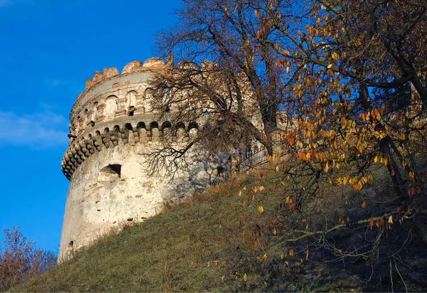 Tower of the ancient castle — Stock Photo, Image