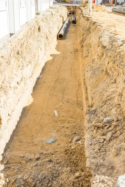 Tuberías Agua Excavadas Después Sustitución Cerca Antigua Casa Tubería Sustitución Imagen de stock