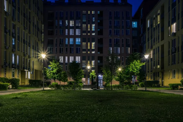 Night Park Paths Colored Houses Summer Night Night Paths Benches Imagen de stock