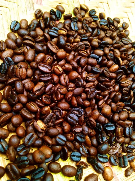 Roasted coffee beans — Stock Photo, Image