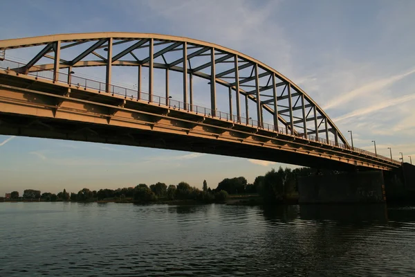 Hollandalı Köprüsü