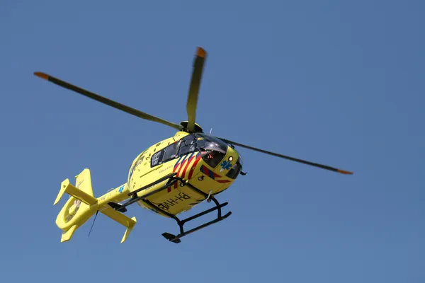 Gele rescue helikopter — Stockfoto