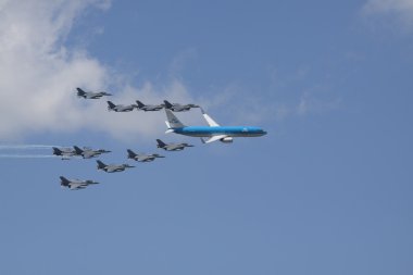 Kendimi güvende hissediyorum boeing 737 pilot aramalar