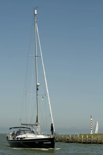 Segelboot in der Sonne — Stockfoto