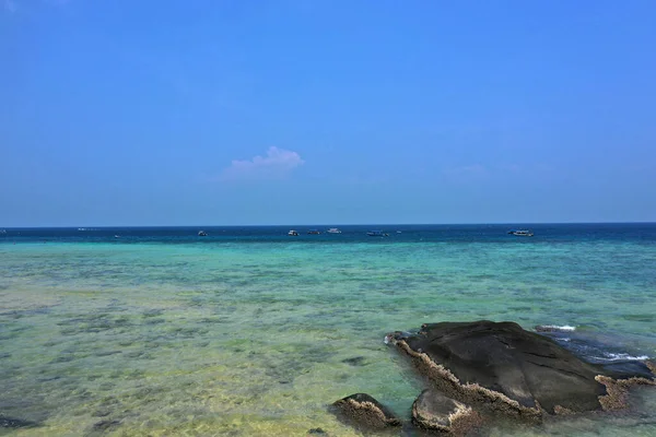 Playa Tropical Mar Azul Isla Tioman Mar China Meridional Perteneciente —  Fotos de Stock
