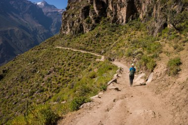 macera bir vadide trekking