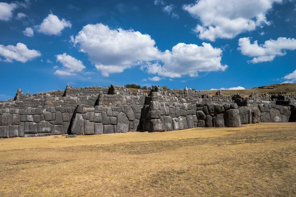 Sacsayhuaman com belas nuvens — Fotografia de Stock