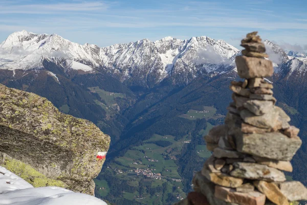 Trekking nos Alpes — Fotografia de Stock