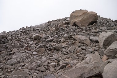 büyük kazık kayalarda torres del paine