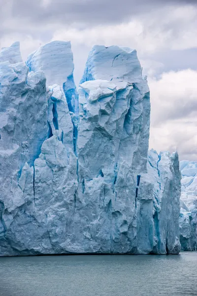 Perito Moreno glacier in Argentina close up — Stock Photo, Image