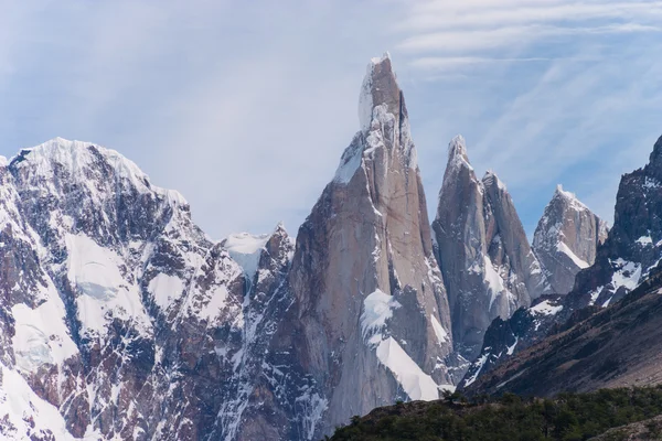 从徒步游路往营地 cerro torre — 图库照片