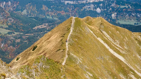 Trekking on a ridge in the Allgaeu — Stock Photo, Image