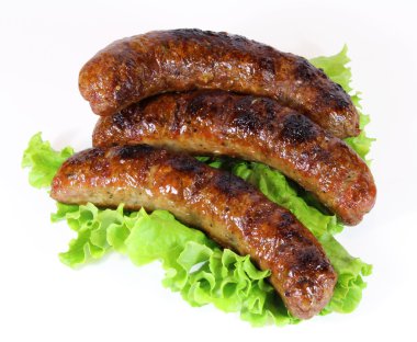marul ile lezzetli ızgara sosis