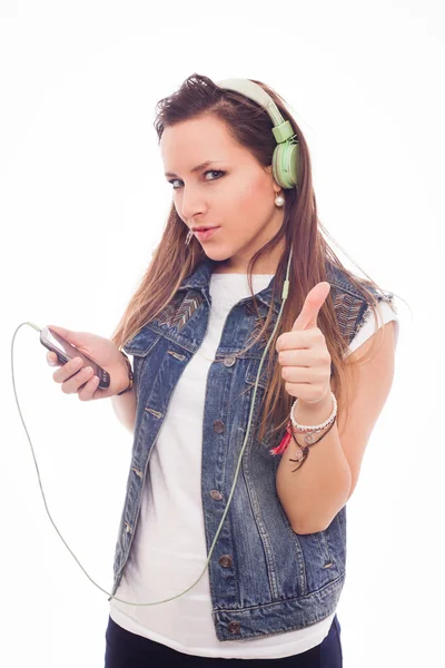 Frau mit Kopfhörer, die Musik hört. Teenie-Mädchen tanzen. ist — Stockfoto