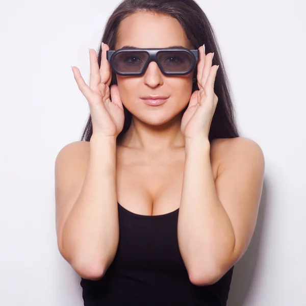 Женщина в 3D очках — стоковое фото