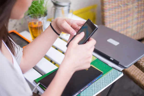 Woman with mobile — Stock Photo, Image