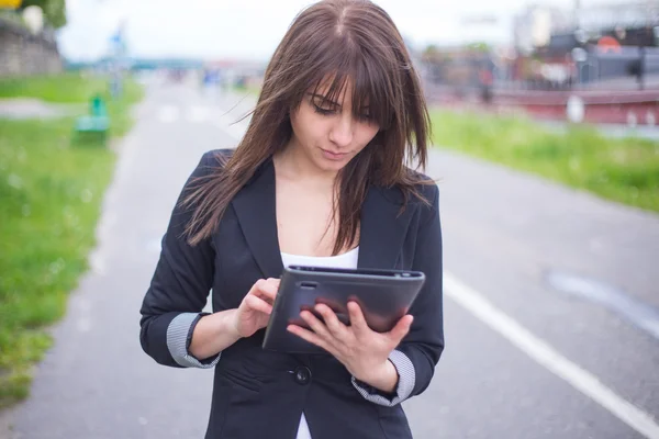 Woman with tablet — Stock Photo, Image