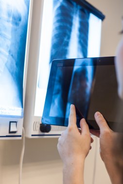 Tabletli doktor.