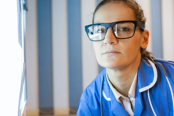 Médica feminina — Fotografia de Stock