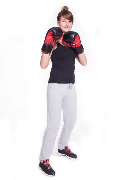 女性のボクシングの手袋を着て — ストック写真