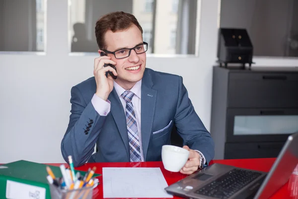 Businessman working in office — Stock Photo, Image