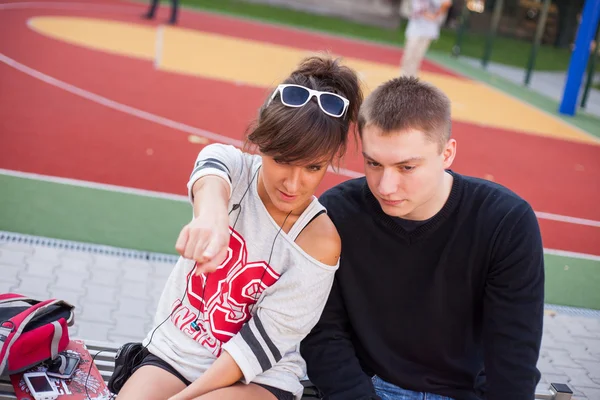 Jongen en meisje — Stockfoto