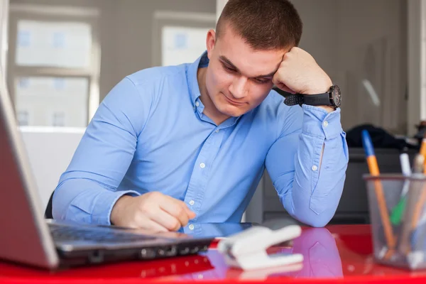 Handsome businessman — Stock Photo, Image