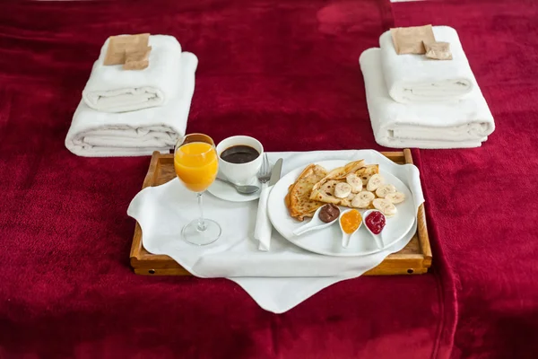 Tray with breakfast food — Stock Photo, Image