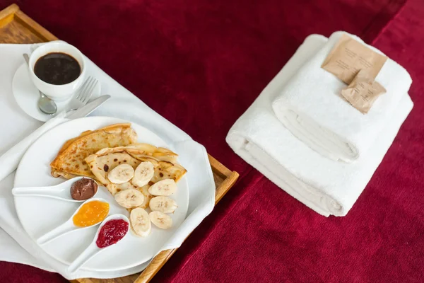 Tray with breakfast food — Stock Photo, Image