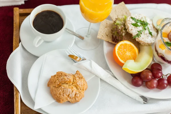 Tray with breakfast food — Stock Photo, Image