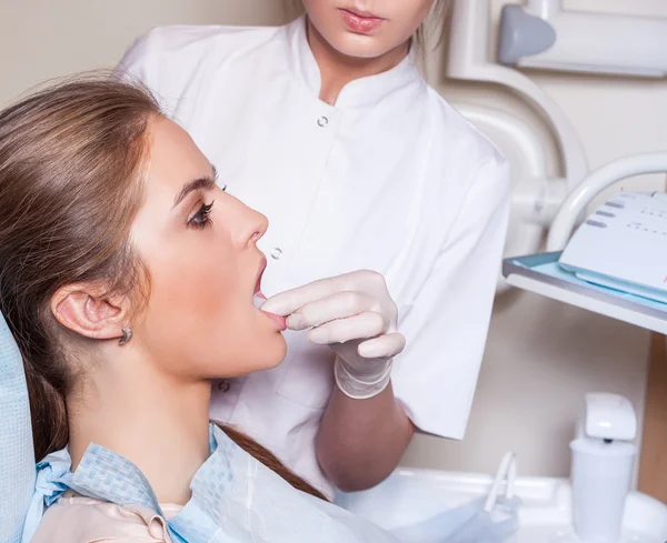 Female patient — Stock Photo, Image