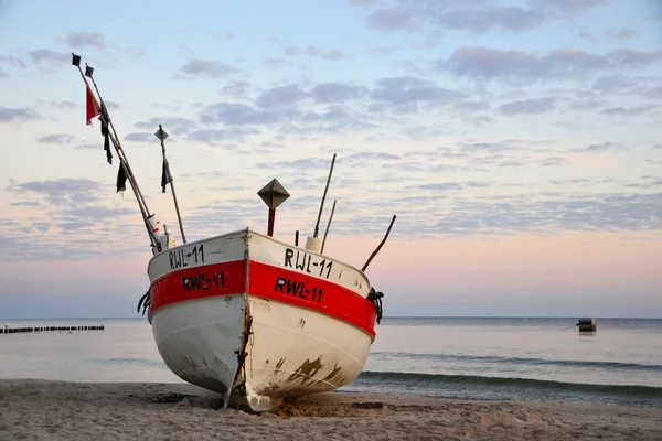 Vissersboten aan de Baltische kust — Stockfoto