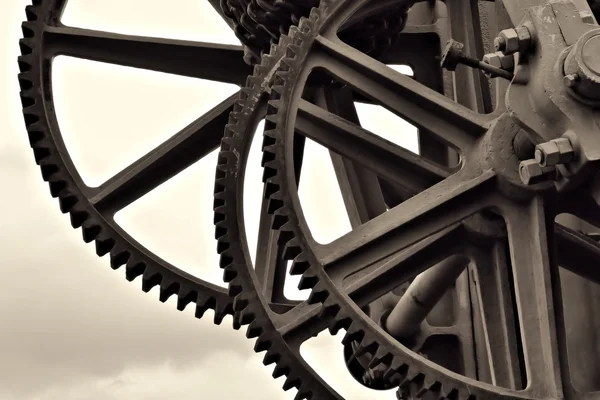 Gears at a historic crane — Stock Photo, Image