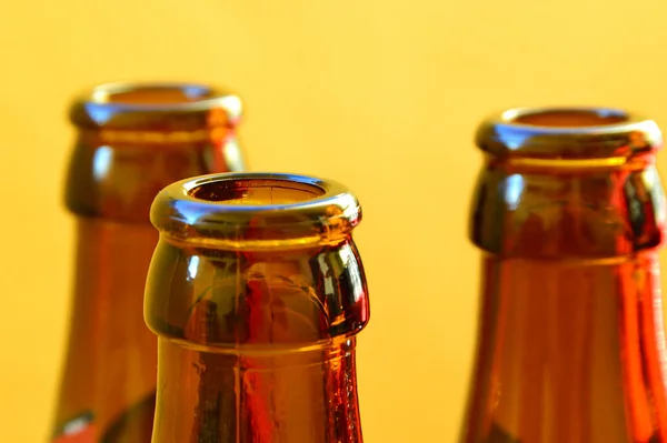 Botellas de cerveza vacías — Foto de Stock