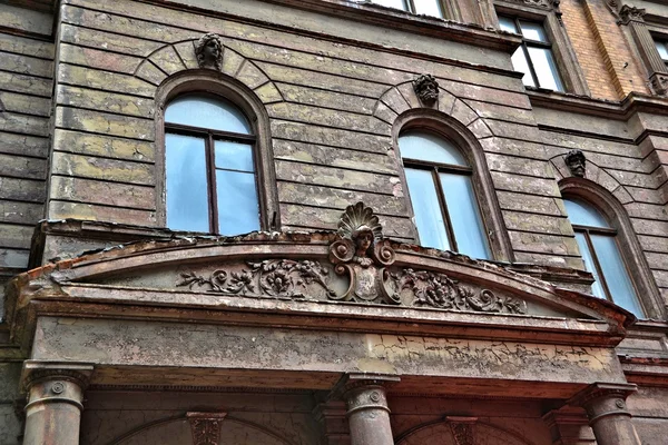 Facade of an old house — Stock Photo, Image