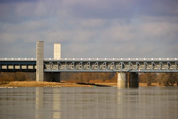 Trog brug over de rivier de elbe — Stockfoto