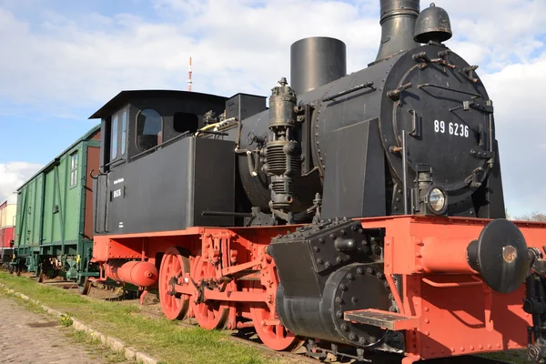 Una vieja locomotora de vapor — Foto de Stock
