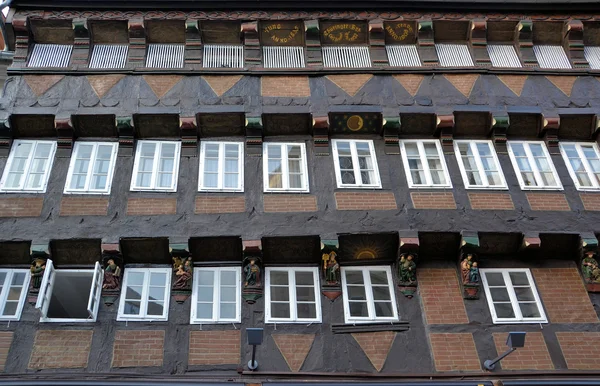 Une maison historique à colombages — Photo