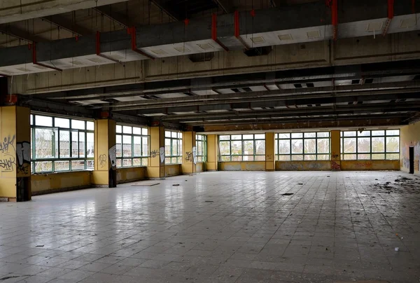 Dining room of a disused factory — Stock Photo, Image