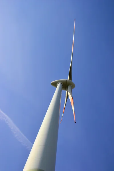 Nahaufnahme einer Windkraftanlage — Stockfoto