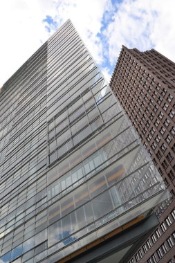 potsdamer platz de berlin üzerinde gökdelenler