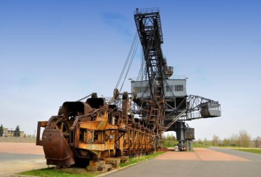 terkedilmiş open pit ferropolis eski kömür Ekskavatör