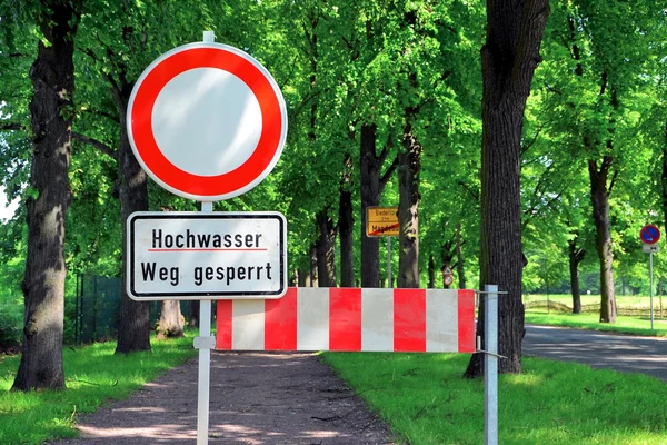 A blocked road during flood — Stock Photo, Image