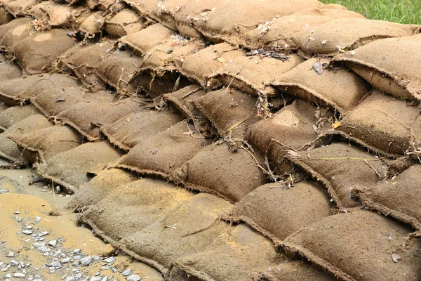 Sacchi di sabbia dopo l'alluvione a Magdeburgo — Foto Stock