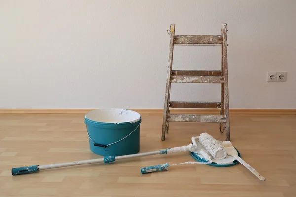 Painting tools on a construction site — Stock Photo, Image