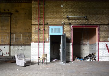 terk edilmiş eski fabrika