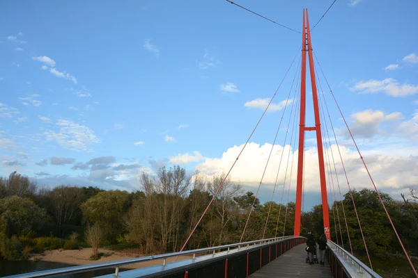 Detalhe de uma ponte suspensa em Magdeburg — Fotografia de Stock