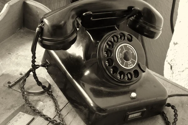 Un vecchio telefono — Foto Stock