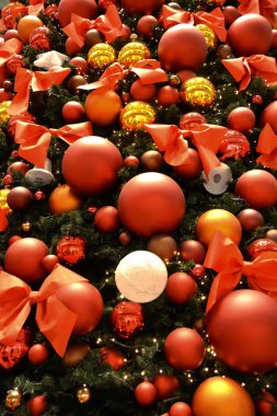 Madalyalı Noel ağacı